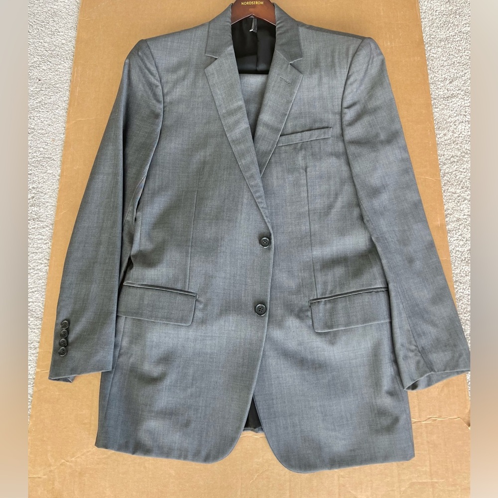 Dior X Hedi Slimane—S/S 2005–Gray Wool 2-Button Suit. 40/US. Made in Italy.